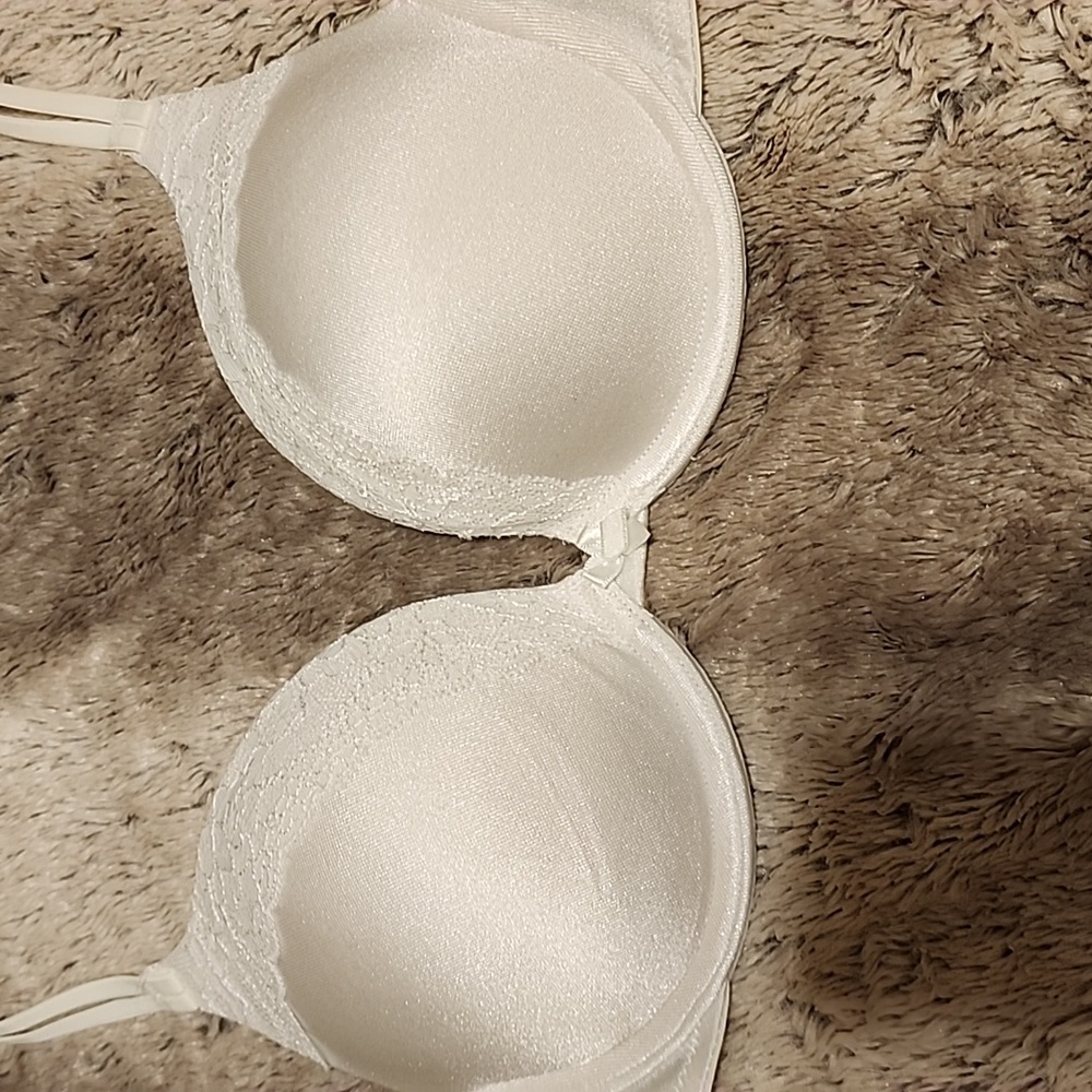 bra - Picture 2 of 6